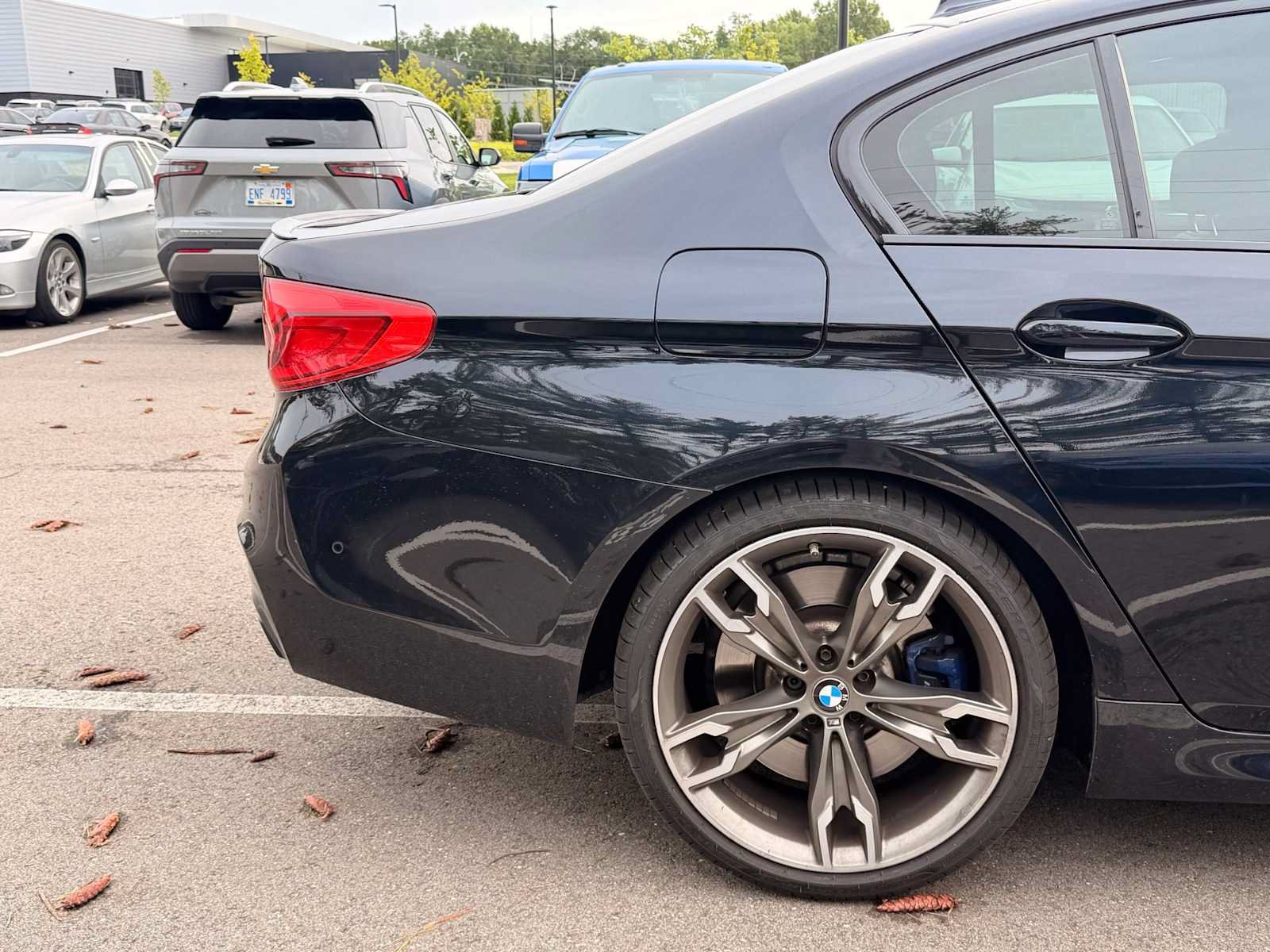 Used 2020 BMW M550i xDrive w/ Dynamic Handling Package AWD/4WD image 9