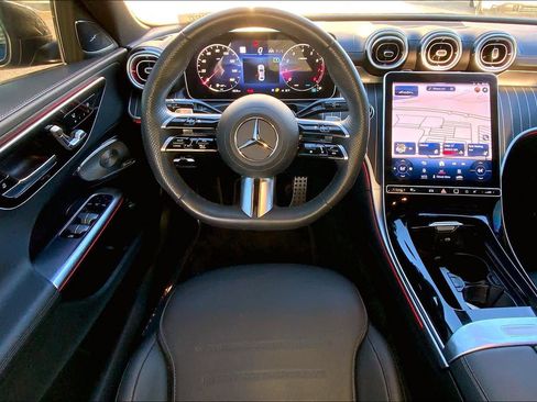 Used 2023 Mercedes-Benz C 300 Sedan image 5