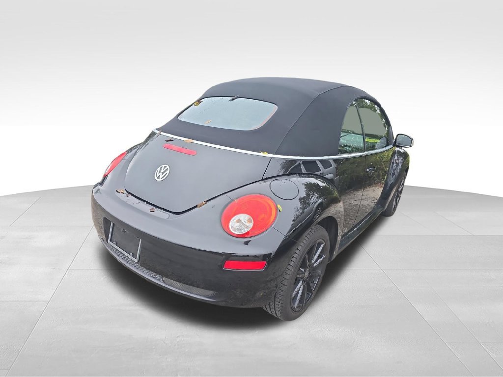 Used 2008 Volkswagen Beetle SE FWD image 5