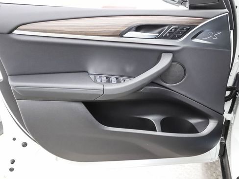 Used 2021 BMW X3 xDrive30i w/ Convenience Package (ZC2) image 15