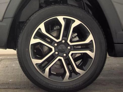 Used 2022 Jeep Compass Limited image 16