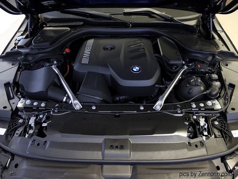 Used 2026 BMW 530i xDrive w/ Premium Package image 40