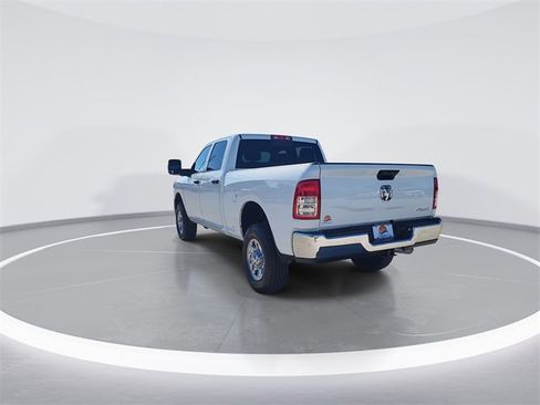 Used 2024 RAM 2500 Tradesman w/ Chrome Appearance Group image 6