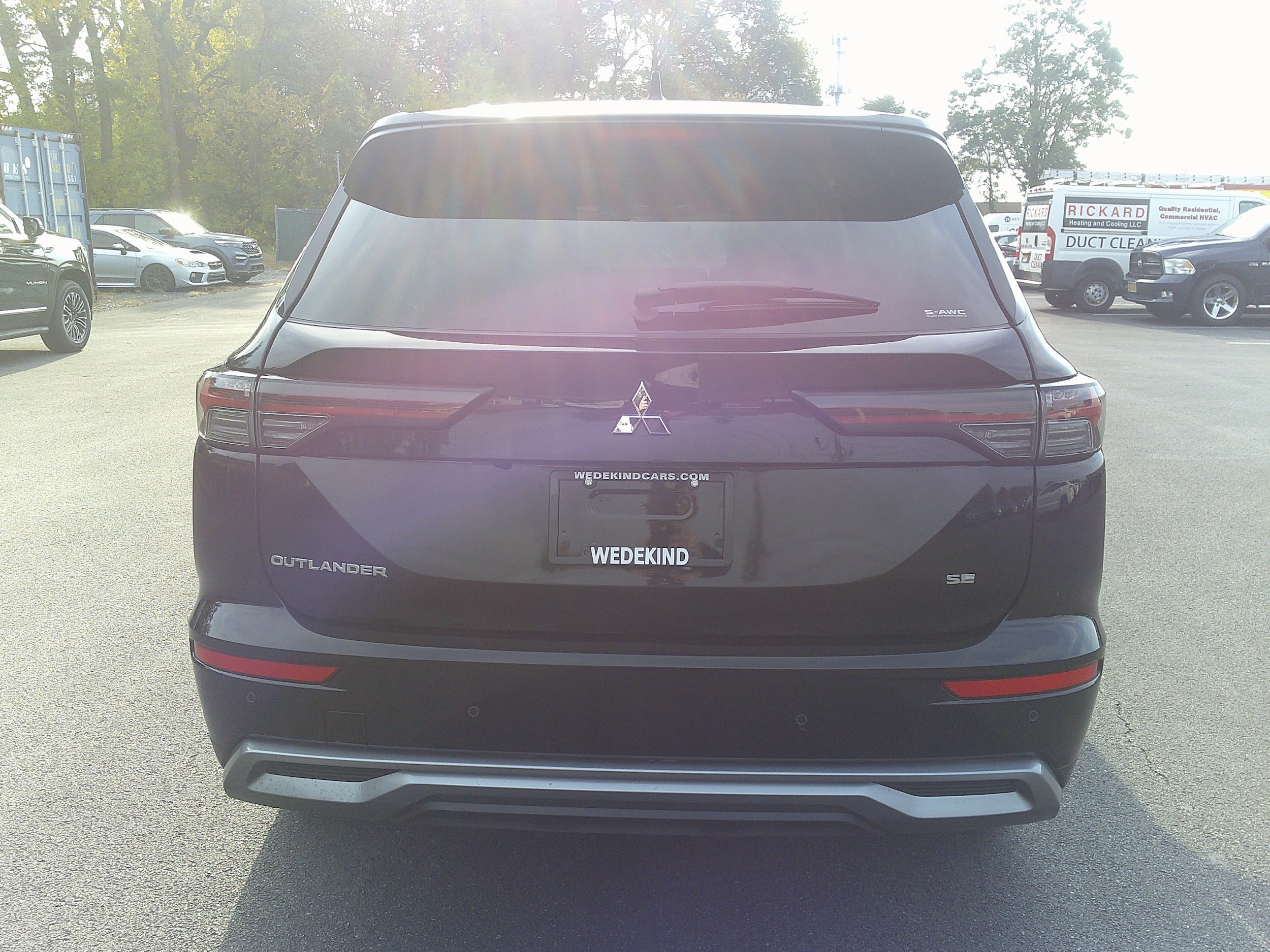 Used 2025 Mitsubishi Outlander SE AWD/4WD image 4
