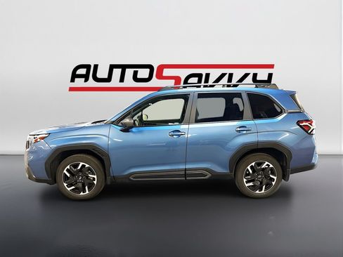Used 2025 Subaru Forester Limited AWD/4WD image 4