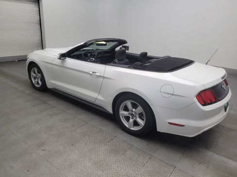 Used 2016 Ford Mustang Convertible RWD image 3