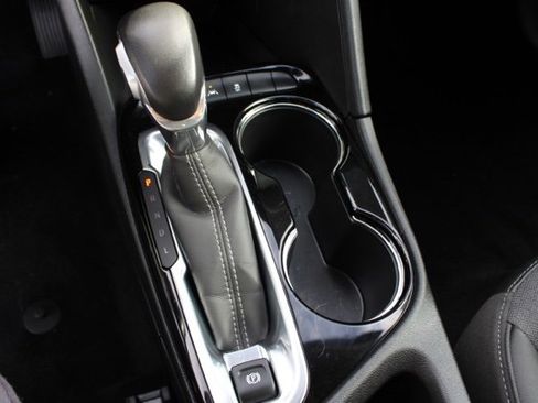 Used 2024 Buick Encore GX Preferred image 16