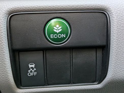 Used 2015 Honda Accord LX image 30