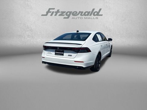 Used 2025 Honda Accord Sport image 7