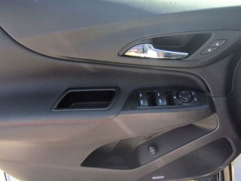 Used 2023 Chevrolet Equinox RS w/ RS Leather Package image 25