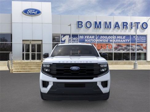 New 2026 Ford Expedition Active image 6