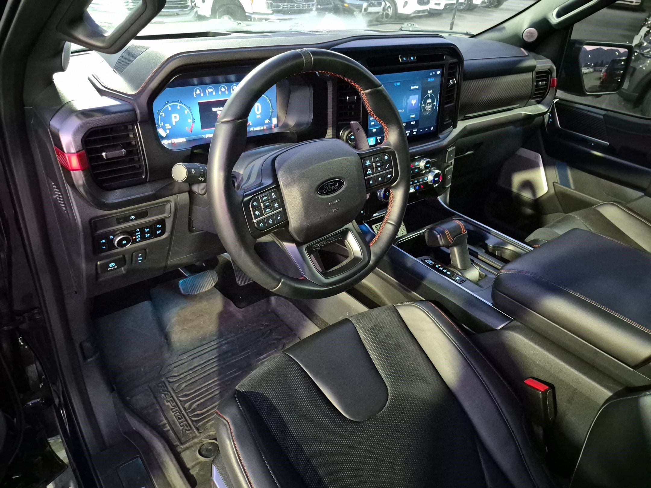 Used 2025 Ford F150 Raptor AWD/4WD image 17