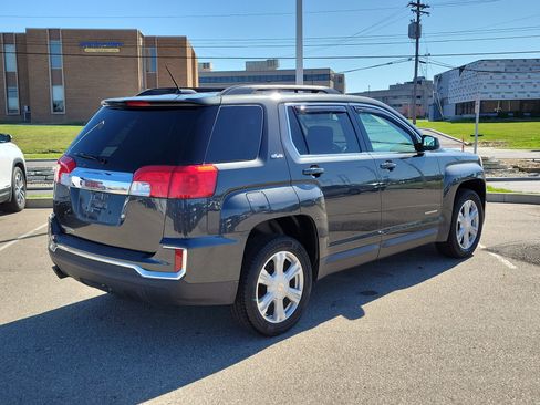 Used 2017 GMC Terrain SLE w/ Convenience Package image 4