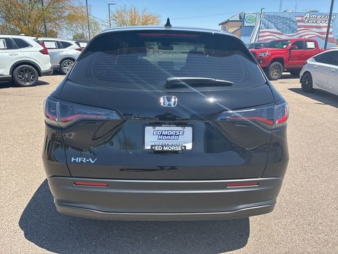 New 2025 Honda HR-V LX image 4