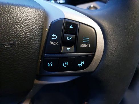 Used 2025 Ford Explorer Active w/ Active Comfort Package image 15