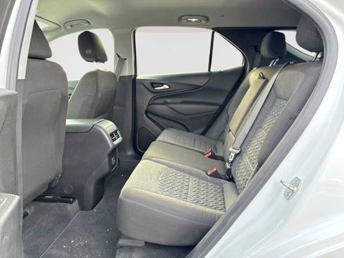 Certified 2024 Chevrolet Equinox LT image 30