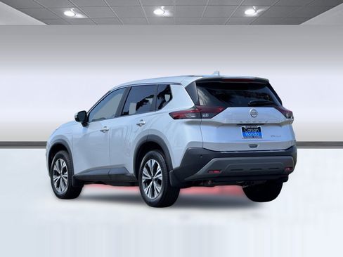 Used 2023 Nissan Rogue SV AWD/4WD image 3