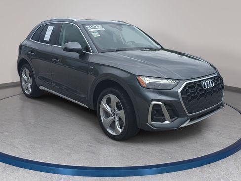 Used 2023 Audi Q5 2.0T Prestige w/ Prestige Package AWD/4WD image 3