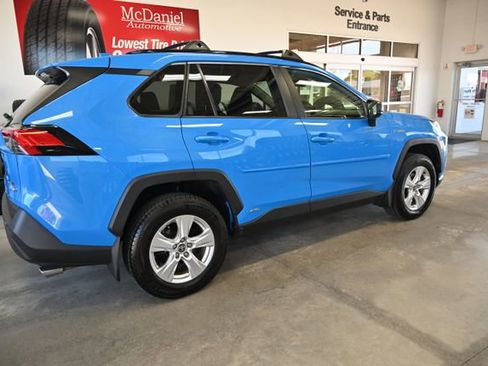Used 2020 Toyota RAV4 LE w/ All Weather Liner Package AWD/4WD image 5