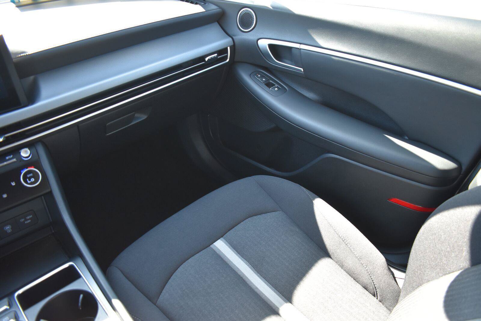 Used 2025 Hyundai Sonata SEL FWD image 20