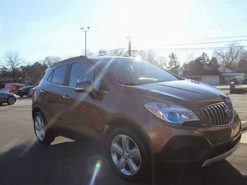 Used 2016 Buick Encore FWD image 3