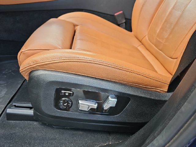Used 2022 BMW X5 xDrive40i AWD/4WD image 18