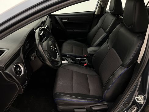 Used 2019 Toyota Corolla SE FWD image 11