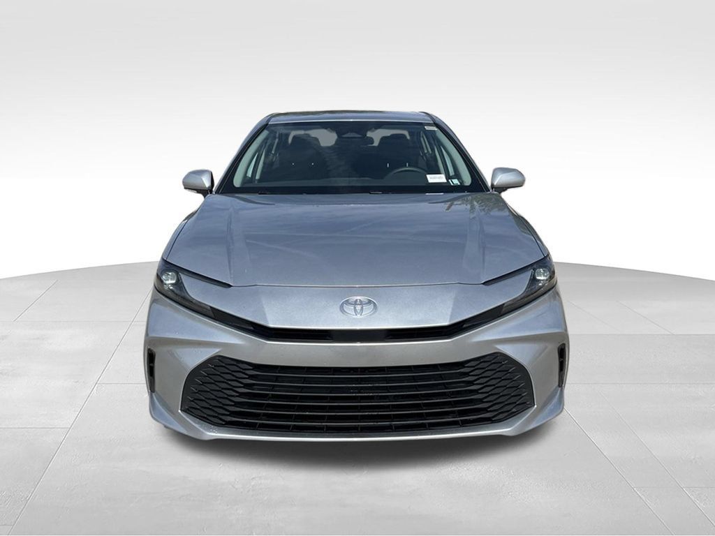Used 2026 Toyota Camry LE FWD image 3