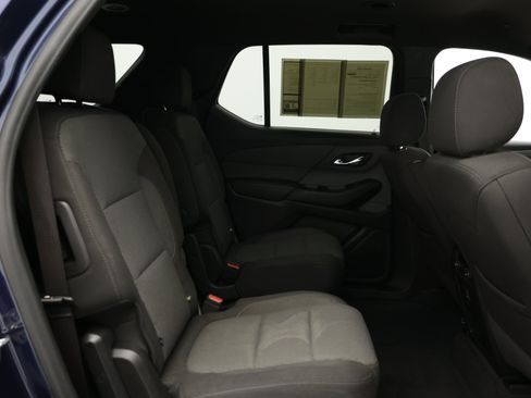 Used 2023 Chevrolet Traverse LT FWD image 40