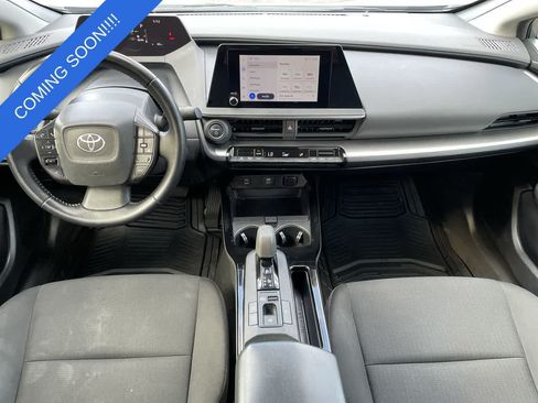 Used 2024 Toyota Prius LE FWD image 20