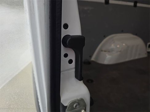 Used 2024 Mercedes-Benz Sprinter 2500 image 30