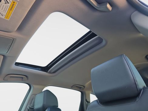 Used 2018 Honda CR-V Touring image 31