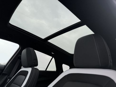 Used 2025 Chevrolet Blazer EV LT image 26