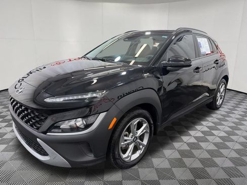 Used 2023 Hyundai Kona SEL FWD image 3