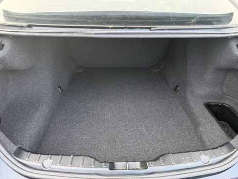 Used 2012 BMW 528i Sedan image 18