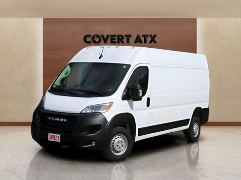 Used 2025 RAM ProMaster 2500 w/ Convenience Group FWD image 1