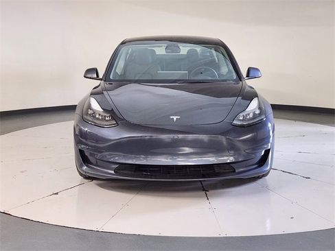 Used 2022 Tesla Model 3 Performance image 9