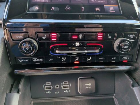 New 2025 Jeep Grand Cherokee L Altitude image 31