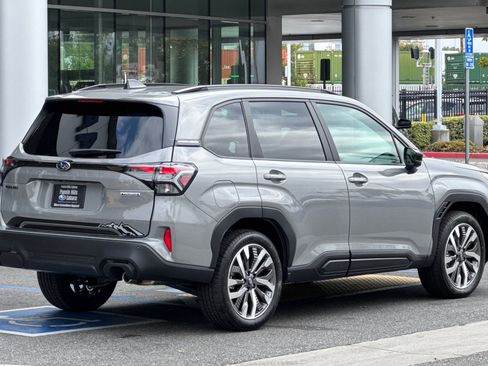 New 2026 Subaru Forester Touring AWD/4WD image 4