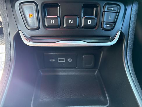 Used 2019 GMC Terrain SLE w/ Driver Convenience Package AWD/4WD image 21
