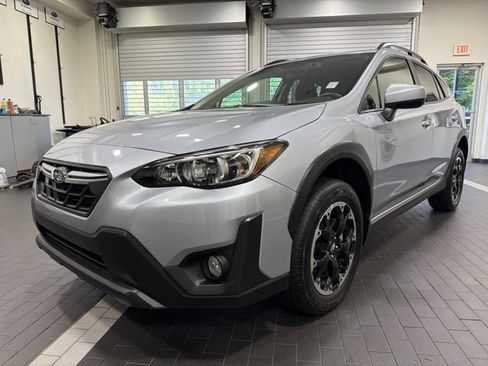 Certified 2021 Subaru Crosstrek 2.0i Premium w/ Moonroof Package AWD/4WD image 1