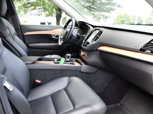 Certified 2023 Volvo XC90 B6 Plus w/ Protection Package Premier AWD/4WD image 29