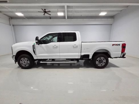 Used 2024 Ford F250 Lariat w/ FX4 Off-Road Package AWD/4WD image 4