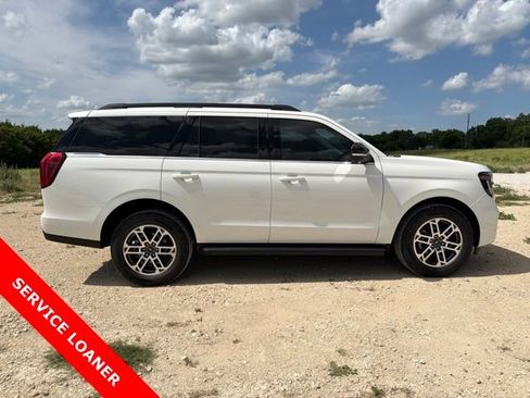 New 2026 Ford Expedition Active AWD/4WD image 8