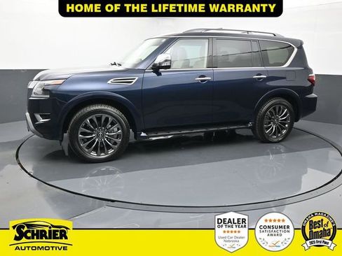 Used 2024 Nissan Armada Platinum w/ Captain's Chairs Package image 3