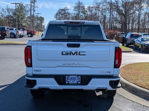 Used 2023 GMC Sierra 1500 AT4 w/ AT4 Preferred Package image 6