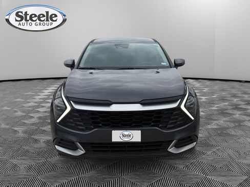 Used 2024 Kia Sportage EX image 8