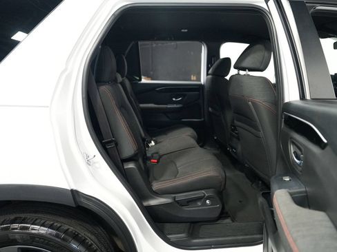 Used 2023 Honda Pilot Sport image 31