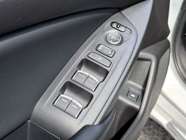 Used 2018 Honda Accord Touring image 16