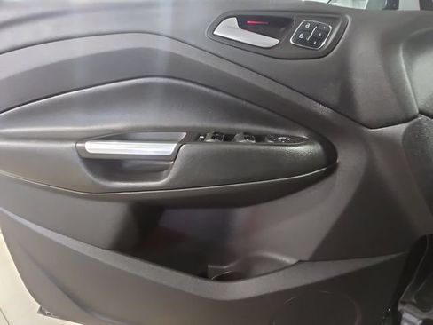 Used 2015 Ford Escape Titanium w/ Equipment Group 301A AWD/4WD image 25